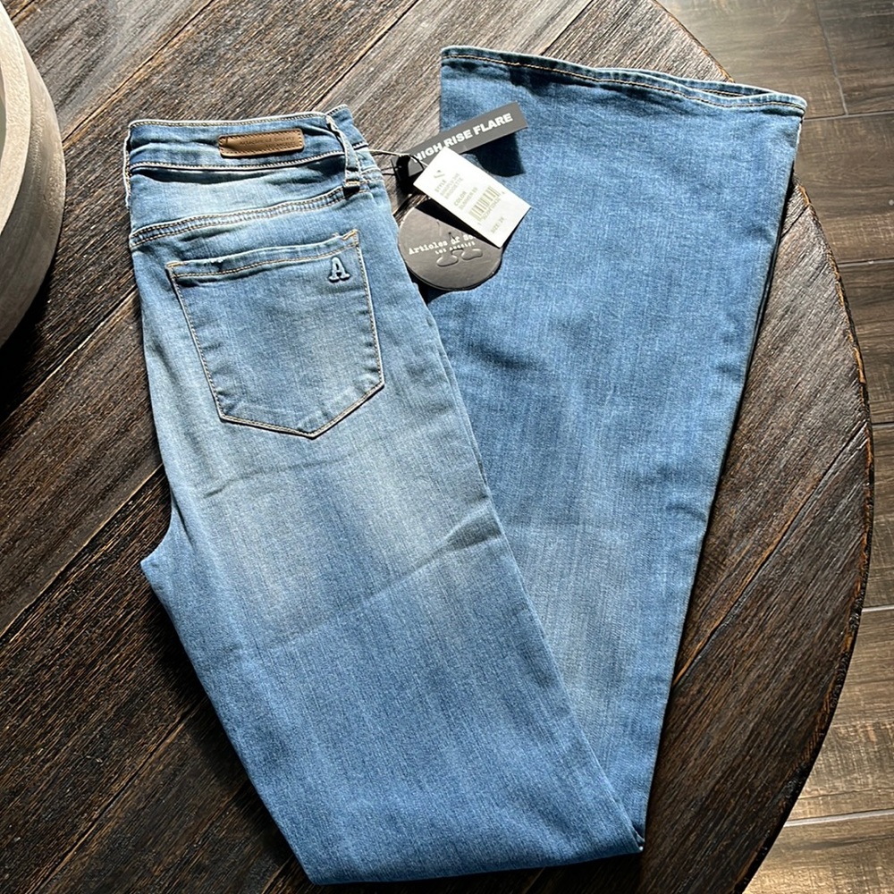 NWT Articles of Society Women’s Bridgette High Rise Flare Leg Jeans 26 summer 69